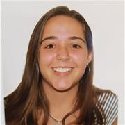 Profesora de algunas asignaturas de salud, con nivel alto de inglés y medio de francés